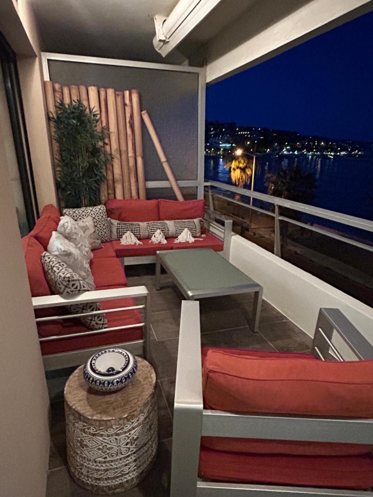 Premium Sea Front Apartment Le Lavandou Extérieur photo